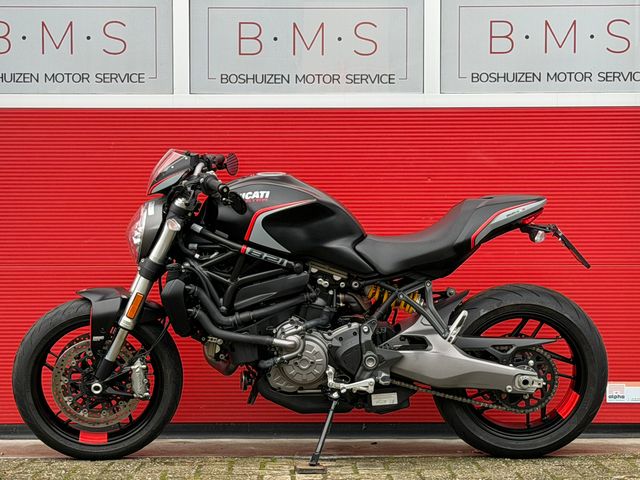 ducati - monster-821-stealth