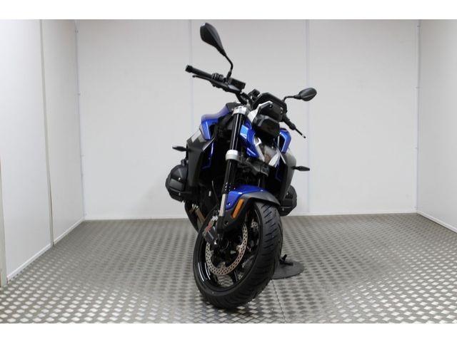 bmw - r-1300-r