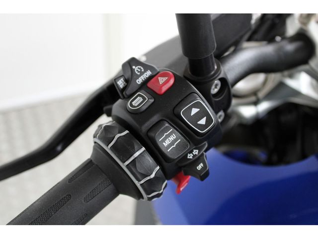 bmw - r-1300-r