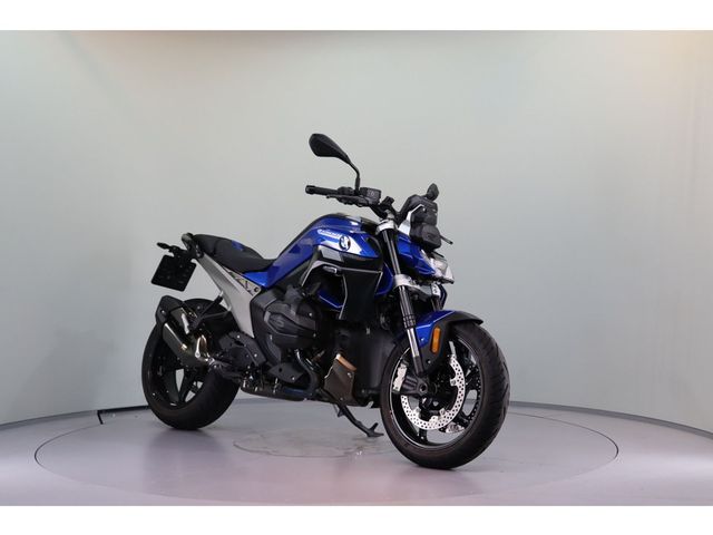 bmw - r-1300-r