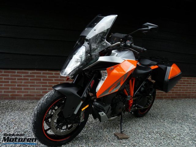 ktm - 1290-super-duke-gt