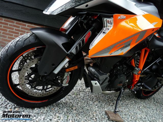 ktm - 1290-super-duke-gt