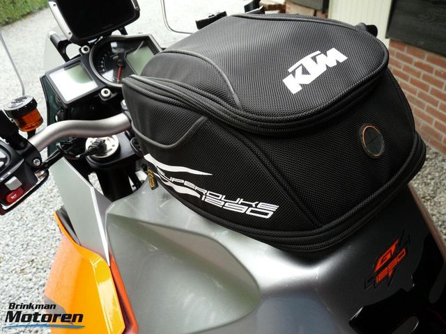 ktm - 1290-super-duke-gt
