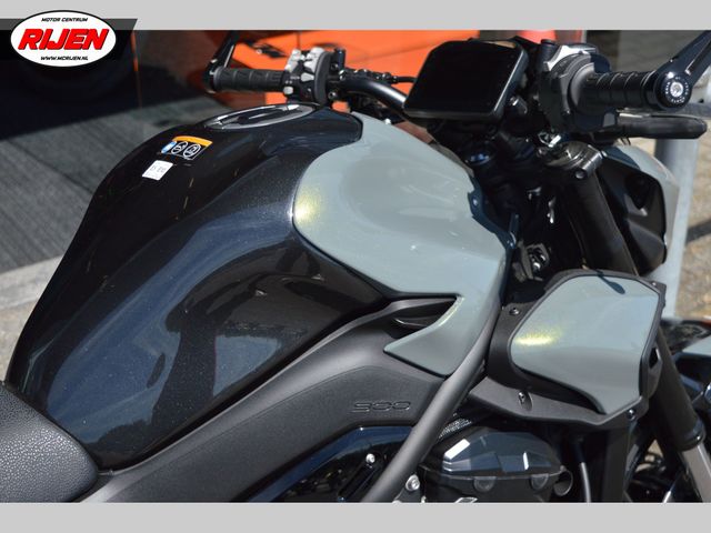 kawasaki - z900