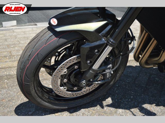 kawasaki - z900