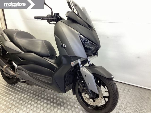 yamaha - x-max-300-abs