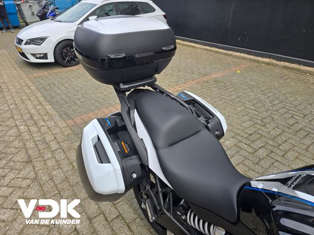 kawasaki - versys-650-grand-tourer