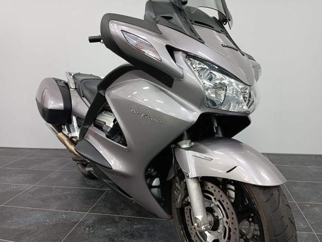 honda - st-1300-pan-european