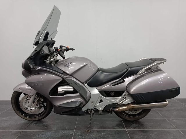 honda - st-1300-pan-european