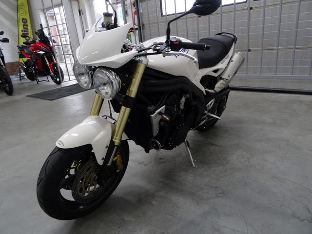triumph - speed-triple-1050