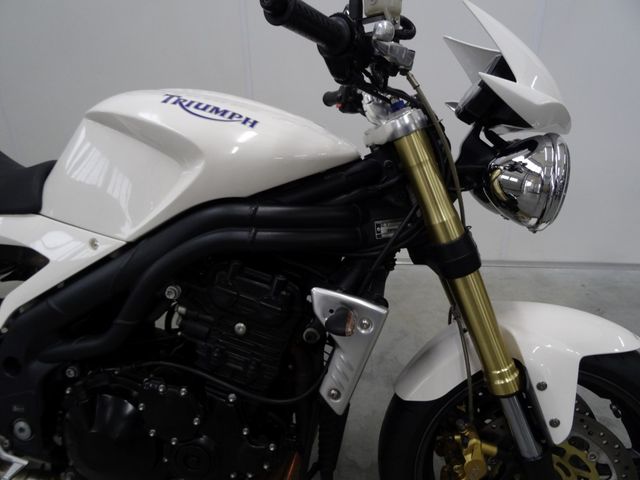 triumph - speed-triple-1050