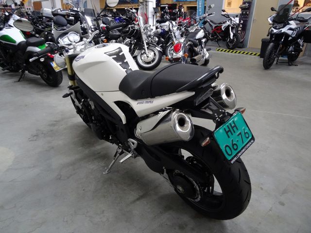 triumph - speed-triple-1050