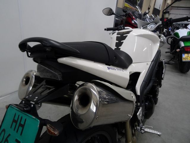 triumph - speed-triple-1050