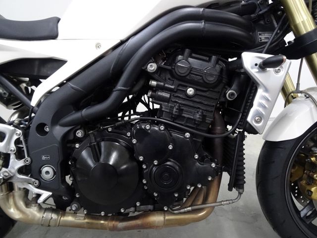 triumph - speed-triple-1050
