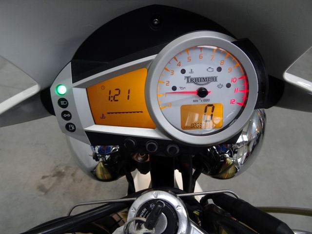 triumph - speed-triple-1050