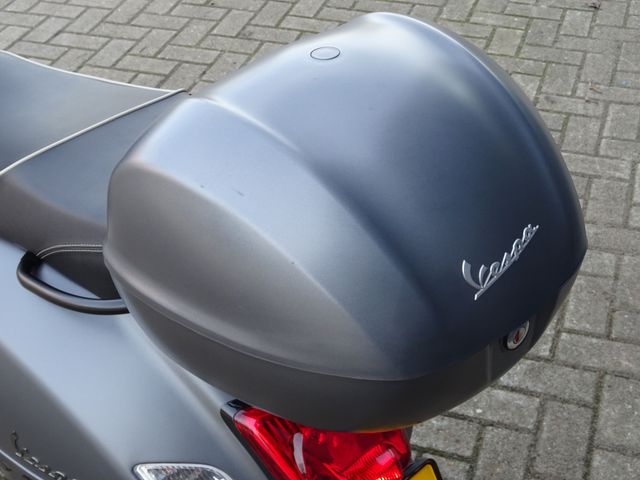 vespa - gts-300-super-sport