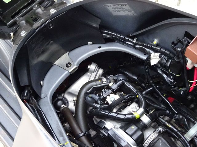 vespa - gts-300-super-sport