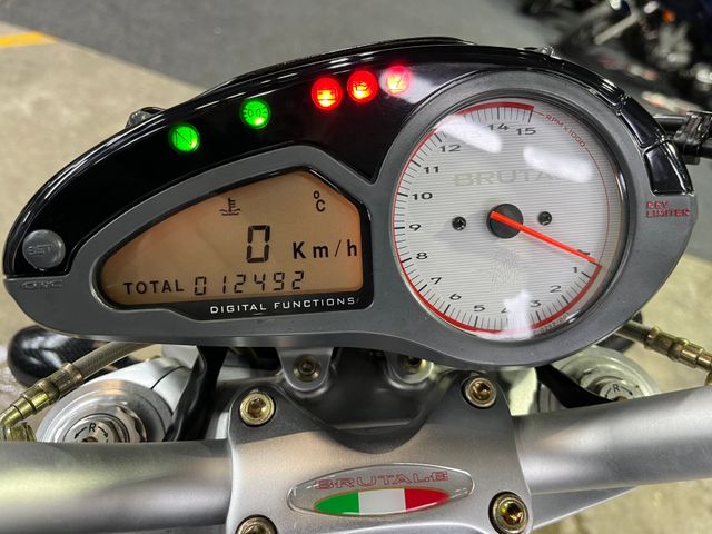 mv-agusta - brutale-910