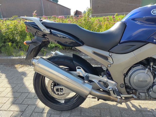 yamaha - tdm-900