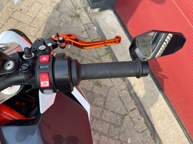 ktm - 1290-super-duke-r