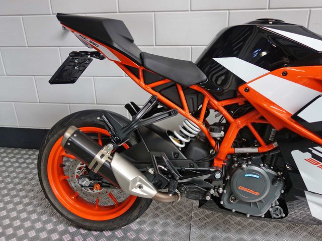 ktm - rc-390
