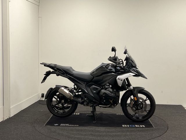 bmw - r-1300-gs-triple-black