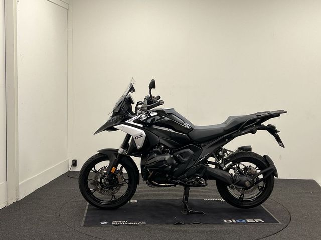 bmw - r-1300-gs-triple-black