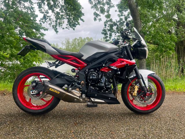triumph - street-triple-rx-abs