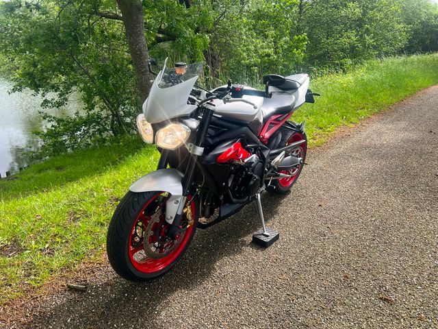 triumph - street-triple-rx-abs