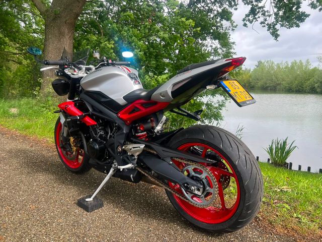 triumph - street-triple-rx-abs
