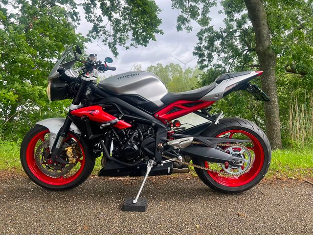 triumph - street-triple-rx-abs
