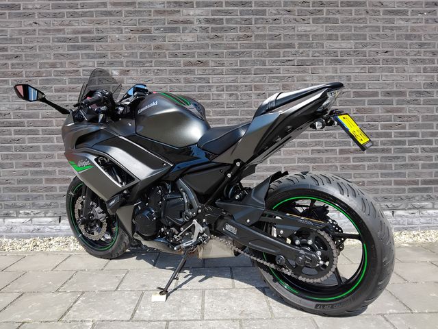 kawasaki - ninja-650