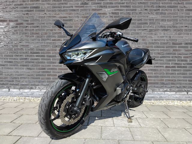 kawasaki - ninja-650