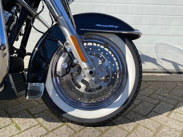 harley-davidson - road-king-classic-flhrc