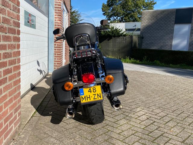harley-davidson - road-king-classic-flhrc