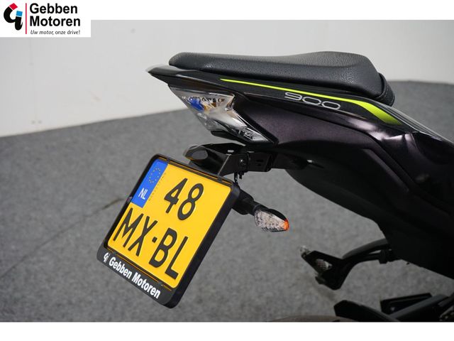 kawasaki - z900