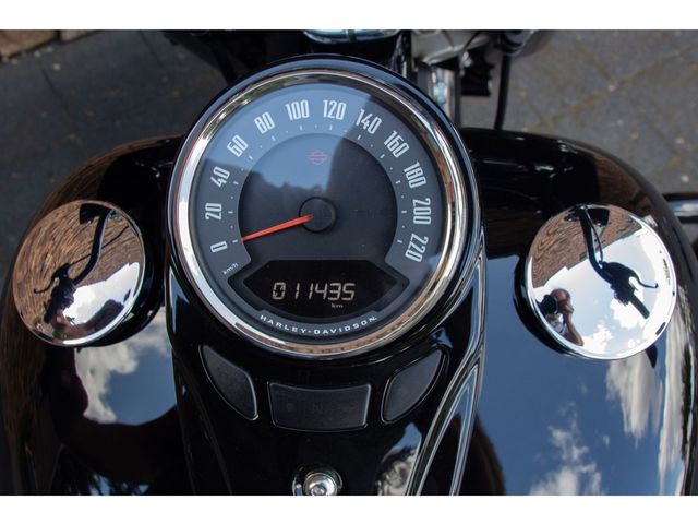 harley-davidson - heritage-softail-classic-114-flhcs