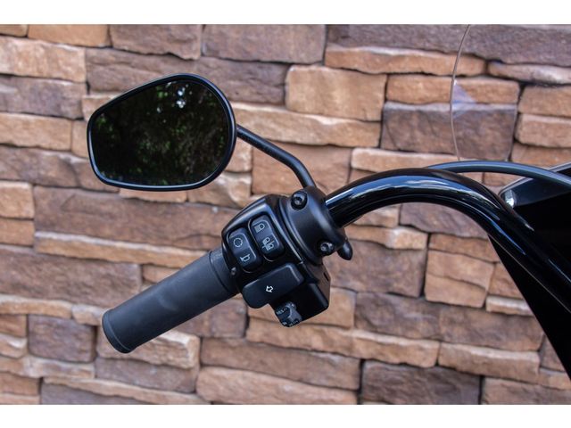 harley-davidson - heritage-softail-classic-114-flhcs
