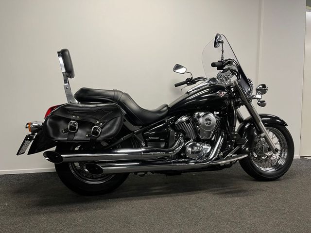 kawasaki - vn-900-classic