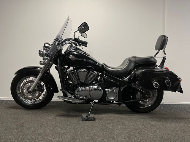 kawasaki - vn-900-classic