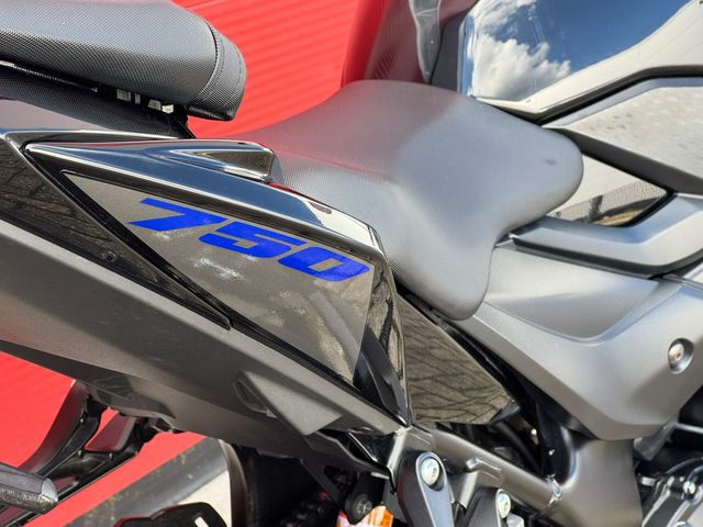 suzuki - gsx-s-750-a