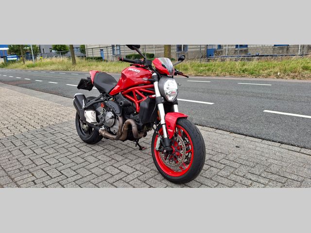 ducati - monster-821