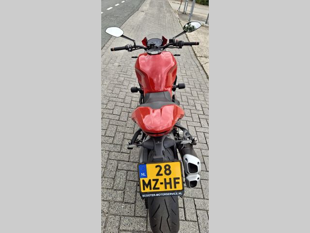 ducati - monster-821