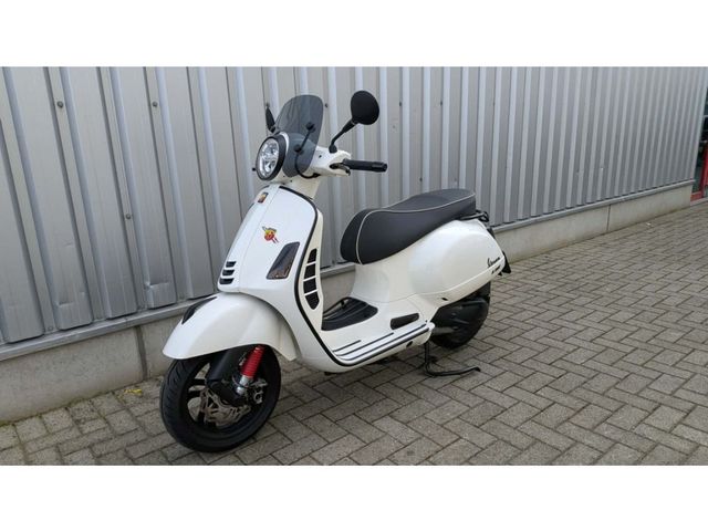 vespa - gts-300