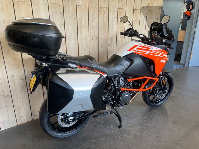ktm - 1290-super-adventure-s