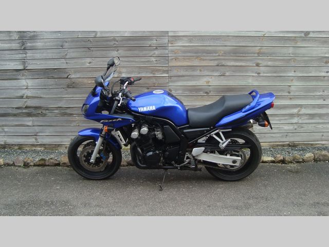 yamaha - fzs-600-fazer