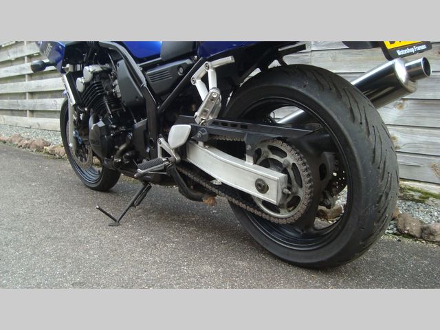 yamaha - fzs-600-fazer