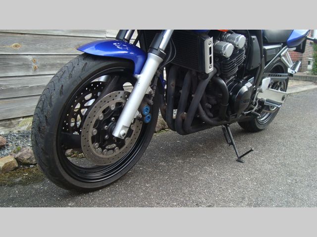 yamaha - fzs-600-fazer