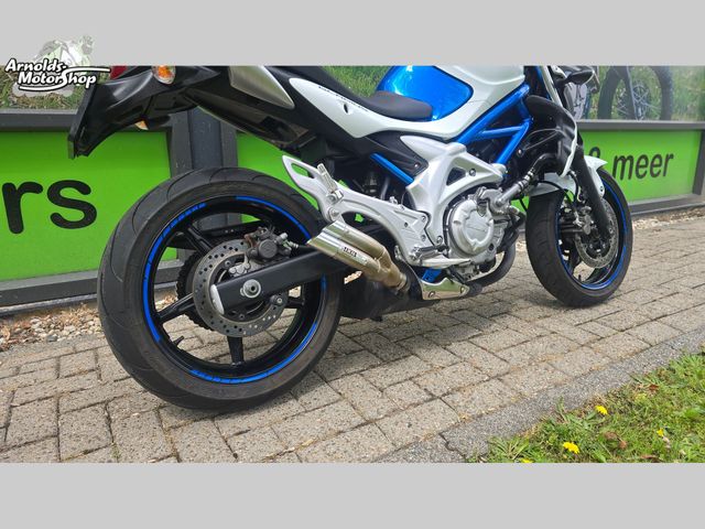 suzuki - sfv-650-gladius