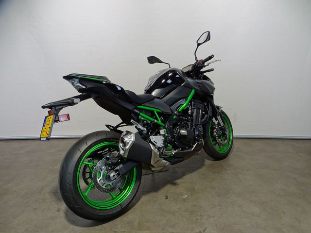 kawasaki - z900